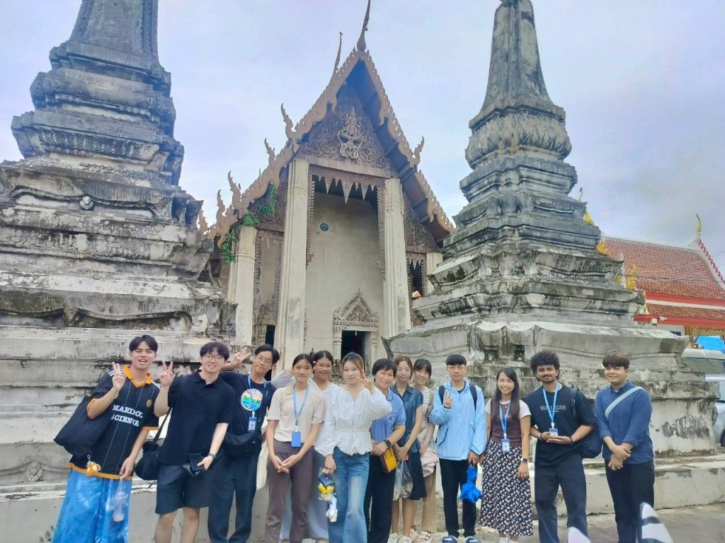 LINE_ALBUM_Bang Krachao_260809_12_1