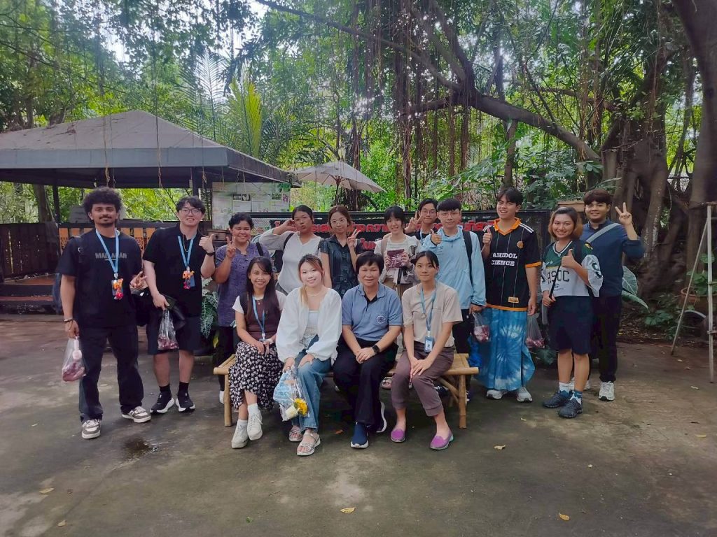 LINE_ALBUM_Bang Krachao_260809_1_0