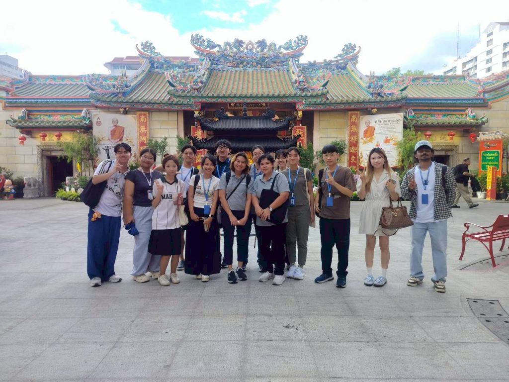 LINE_ALBUM_Nitasrattanakosin_260809_4_1