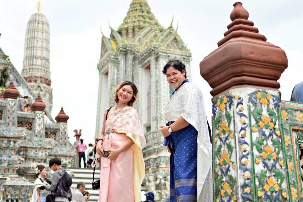 LINE_ALBUM_Wat Arun_260809_1_1