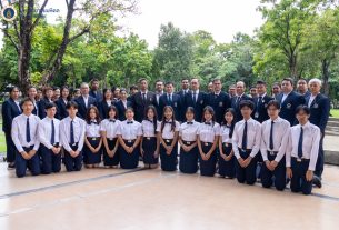 คณะวิทย์ ม.มหิดล พร้อมใจร่วมวางพวงมาลาถวายราชสักการะ สมเด็จพระมหิตลาธิเบศร อดุลยเดชวิกรม พระบรมราชชนก พระบิดาแห่งการแพทย์ปัจจุบันและการสาธารณสุขของไทย เนื่องในวันมหิดล 24 กันยายน