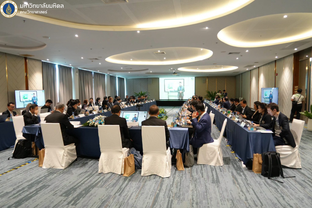 LINE_ALBUM_ประชุมสภาคณบดี 42569 15-16 ตค 69_261017_10