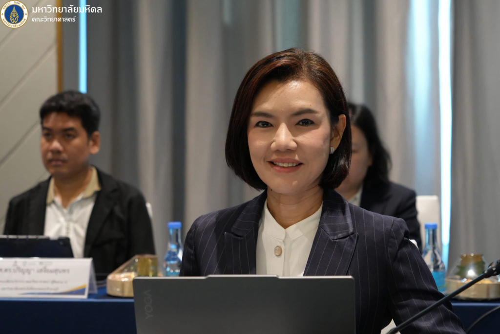 LINE_ALBUM_ประชุมสภาคณบดี 42569 15-16 ตค 69_261017_30